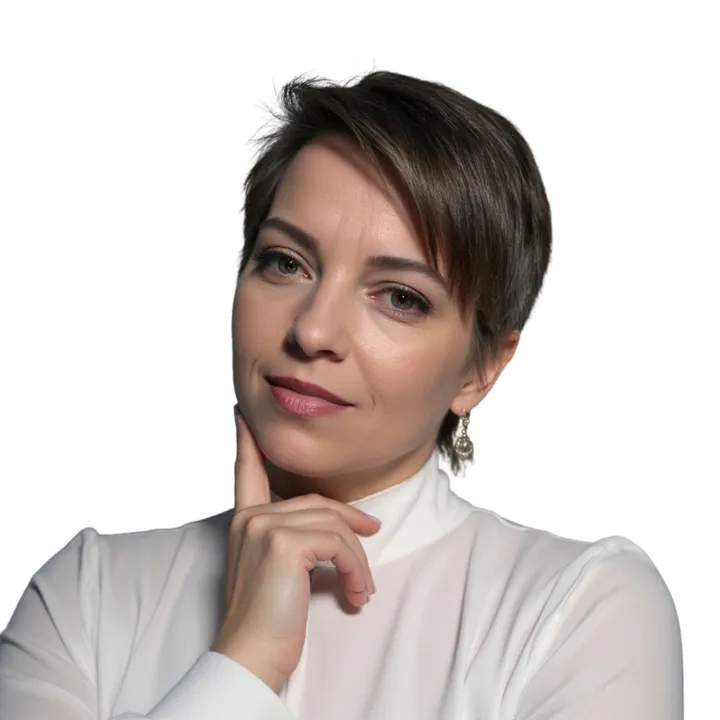 Russian Manicure Scool by Elena Milovanova